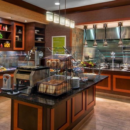Hilton Garden Inn Fargo Ngoại thất bức ảnh