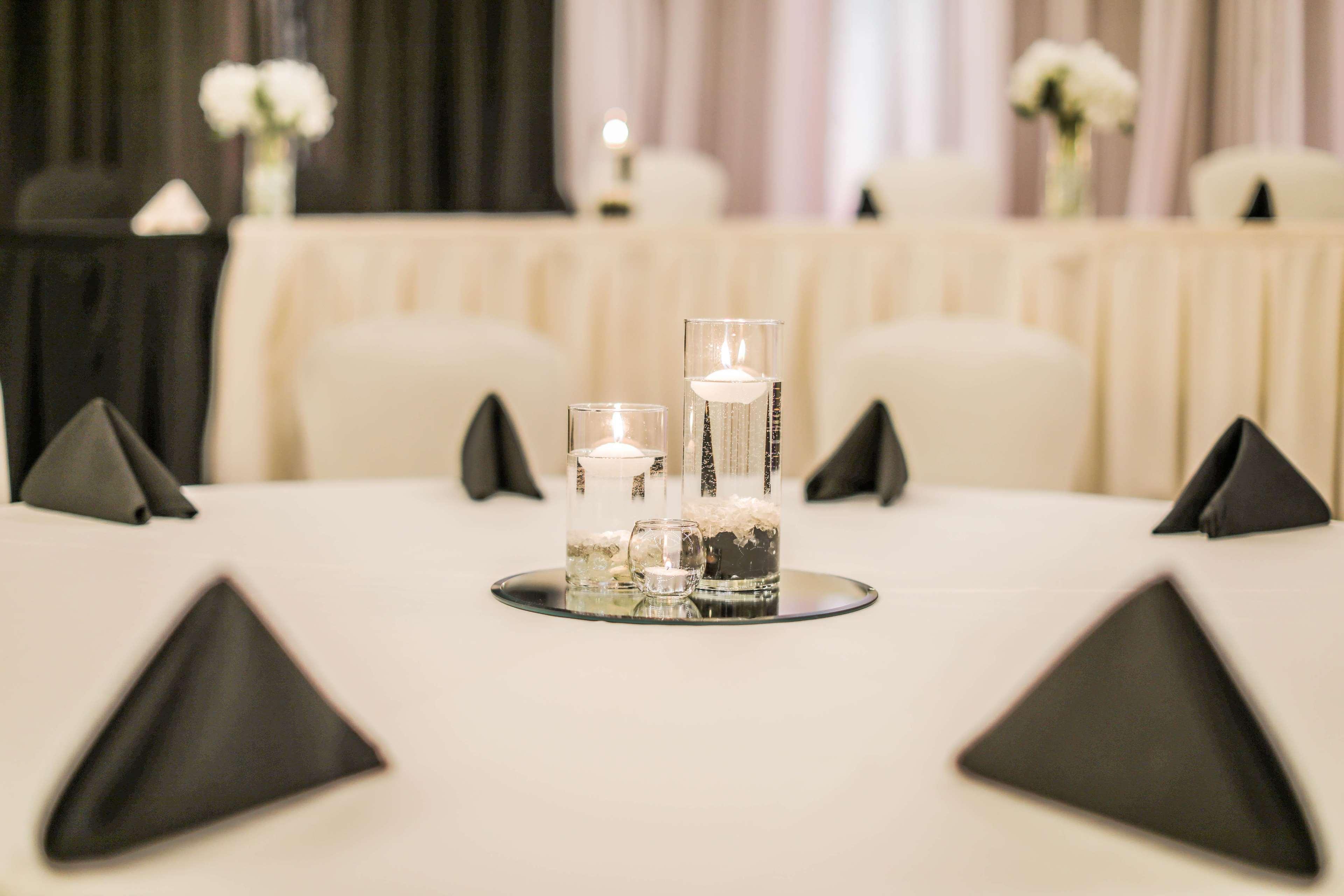 Hilton Garden Inn Fargo Ngoại thất bức ảnh