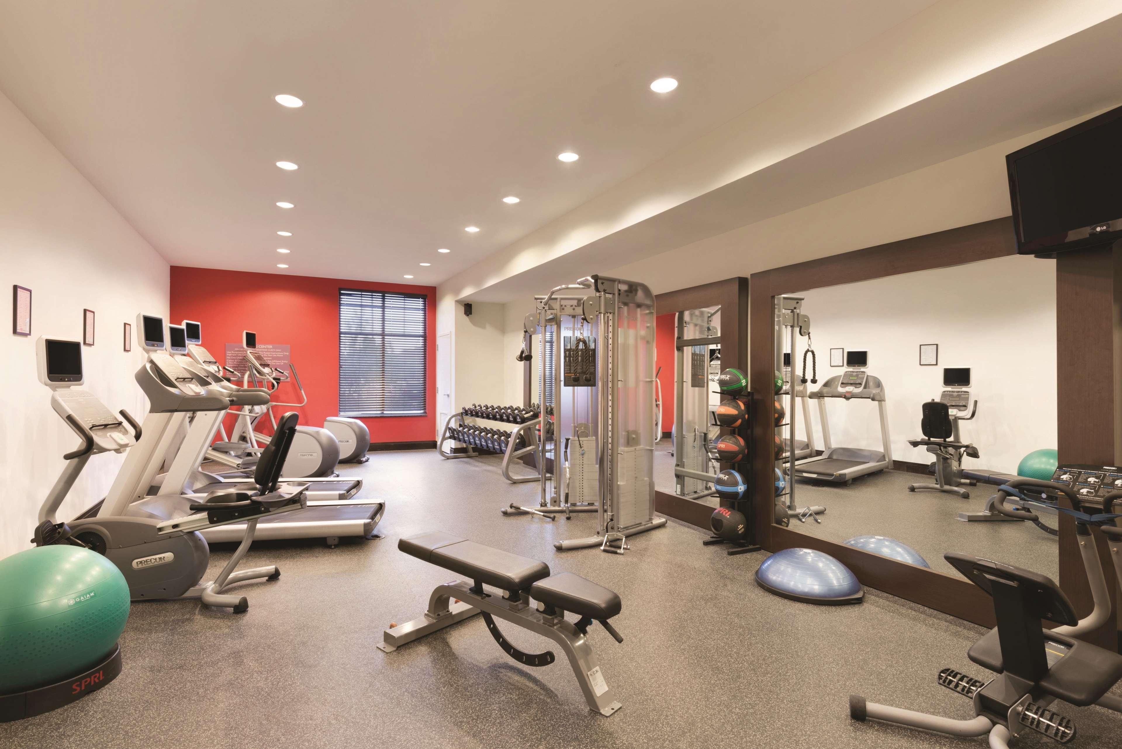 Hilton Garden Inn Fargo Ngoại thất bức ảnh