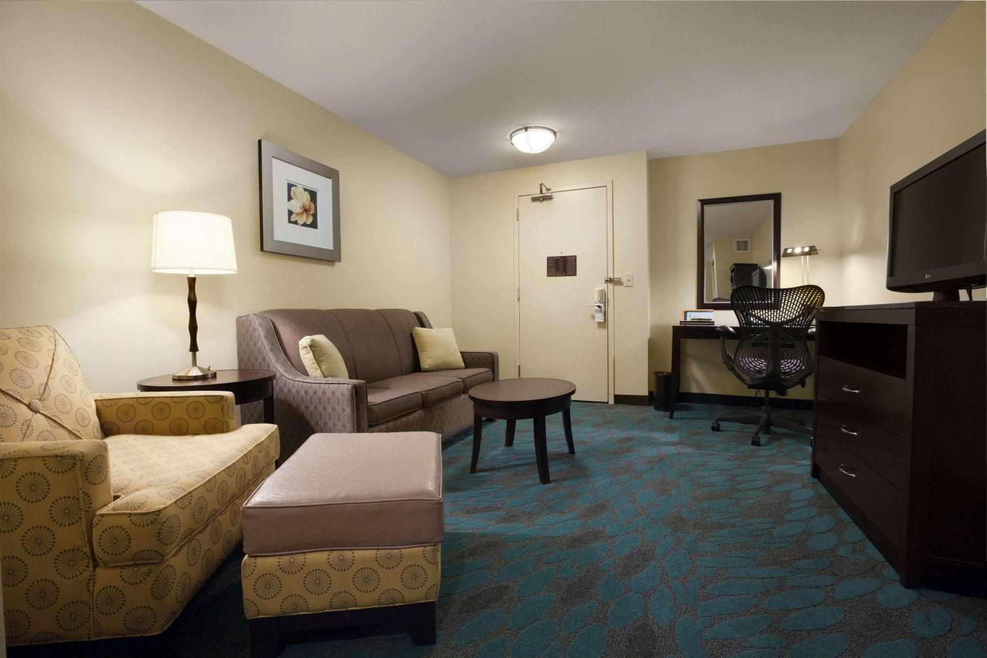 Hilton Garden Inn Fargo Ngoại thất bức ảnh