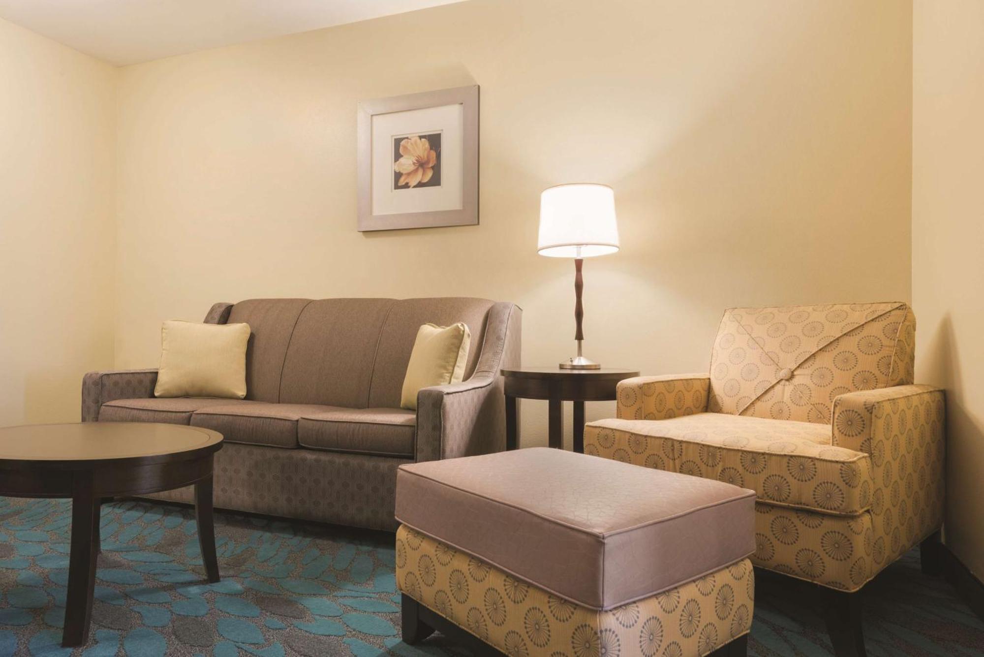 Hilton Garden Inn Fargo Ngoại thất bức ảnh